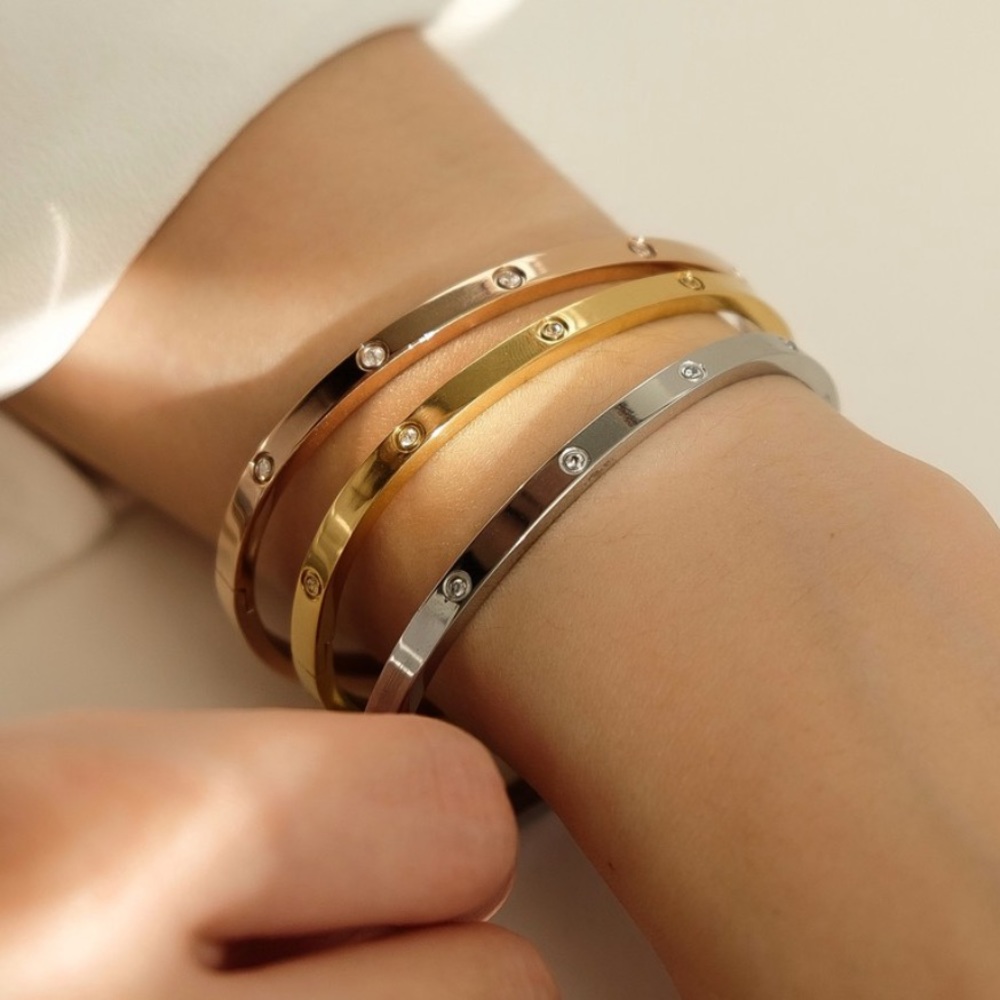 Zirconia Bangle Bracelet | Gold Plated Stainless Steel ( Rose Gold , Gold) - Picture 4 of 7